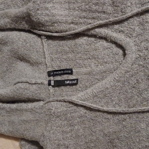 Take Out Size Large - Picture 2 of 3